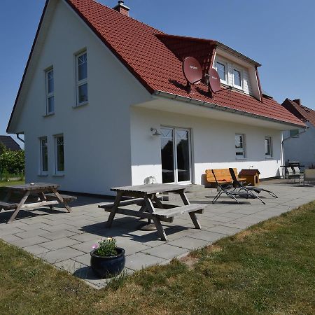 Spacious Holiday Home In Hornstorf With Trampoline Exterior foto